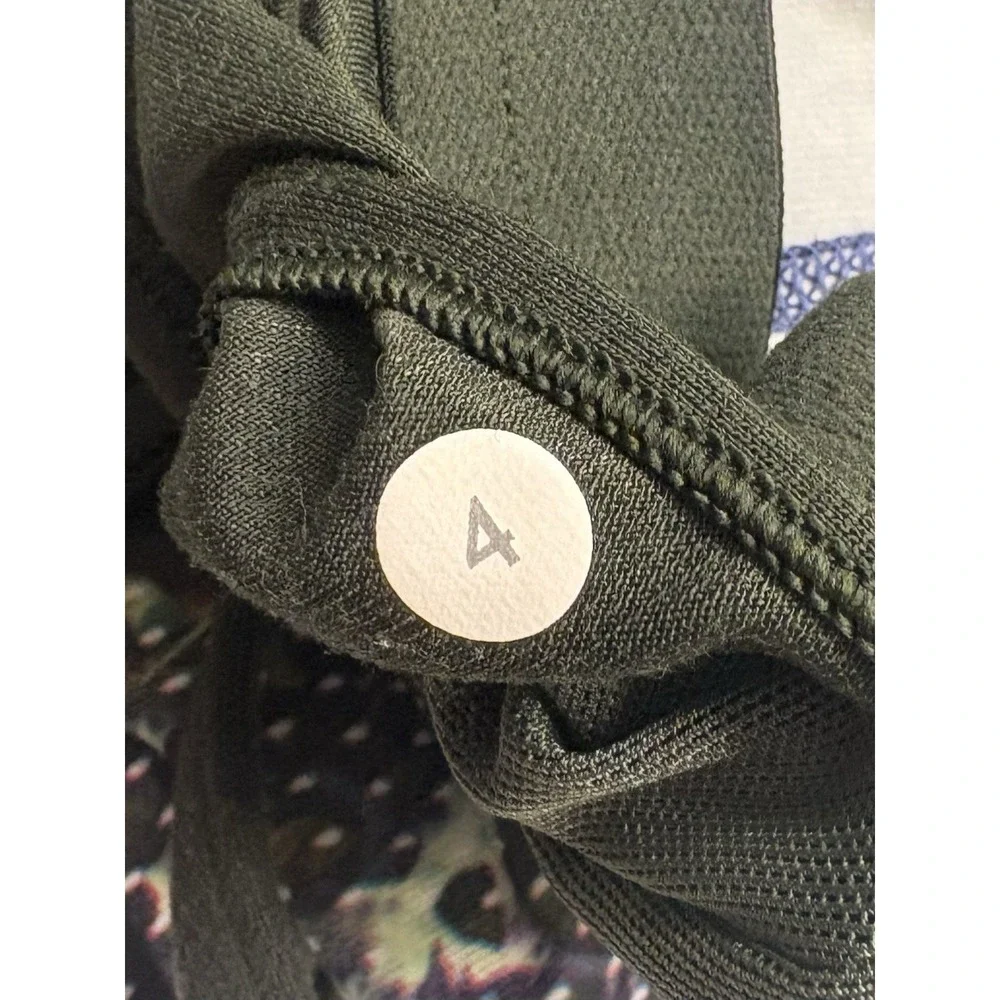 Lululemon Power Y Tank Luon in the Lilac Size 4‎ Yoga Pilates Unpadded Wicking